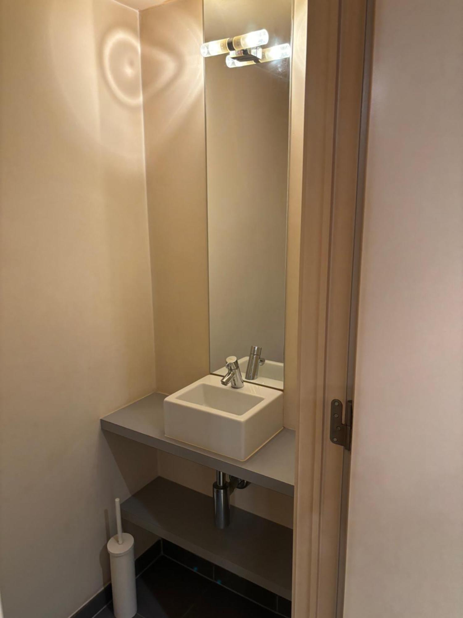 Comfortable Two Bedroom In Center * Bruxelas