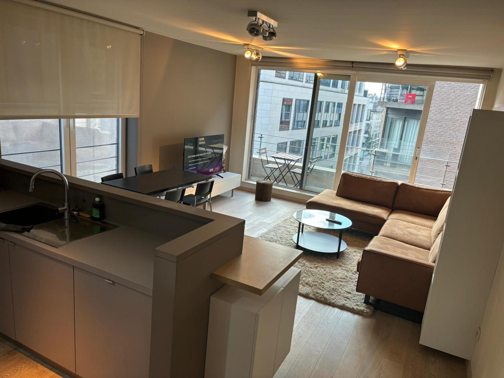 Comfortable Two Bedroom In Center Apartamento Bruxelas